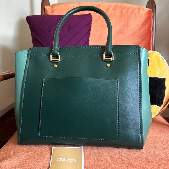 Michael Kors - Picture 3 of 10